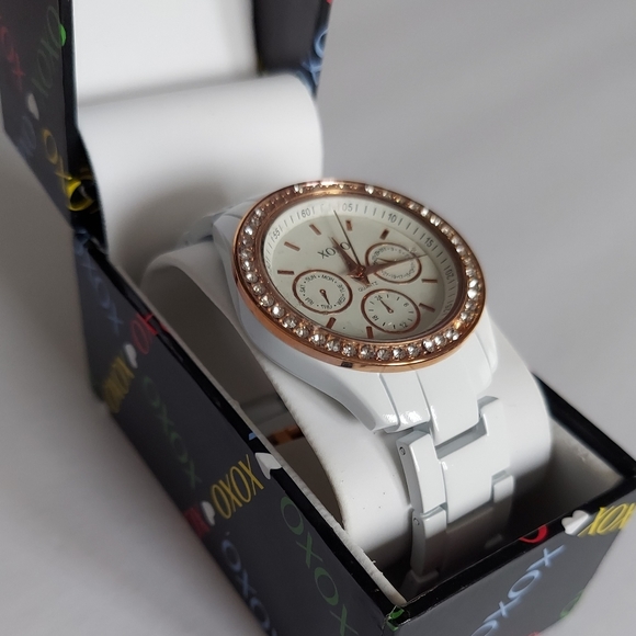XOXO Womens Watch, Rhinestone watch, Quartz watch, Rose-tone watch - Picture 3 of 12